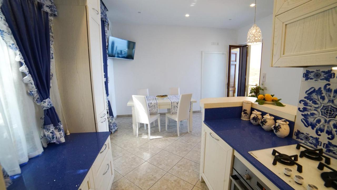 Mira Vico Apartments Vico Equense Eksteriør billede