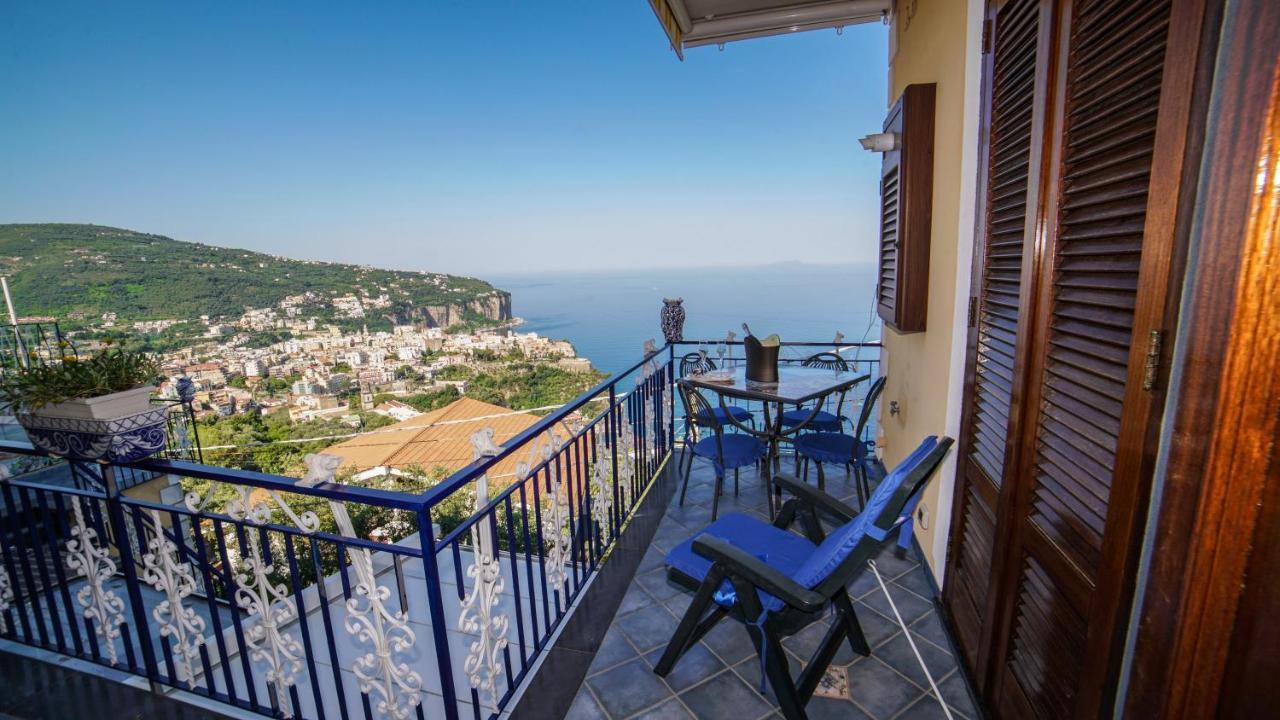 Mira Vico Apartments Vico Equense Eksteriør billede